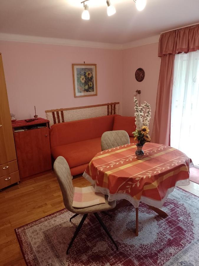 Gyoengyvirag Ueduelo - Mario Apartman Harkan Exterior foto